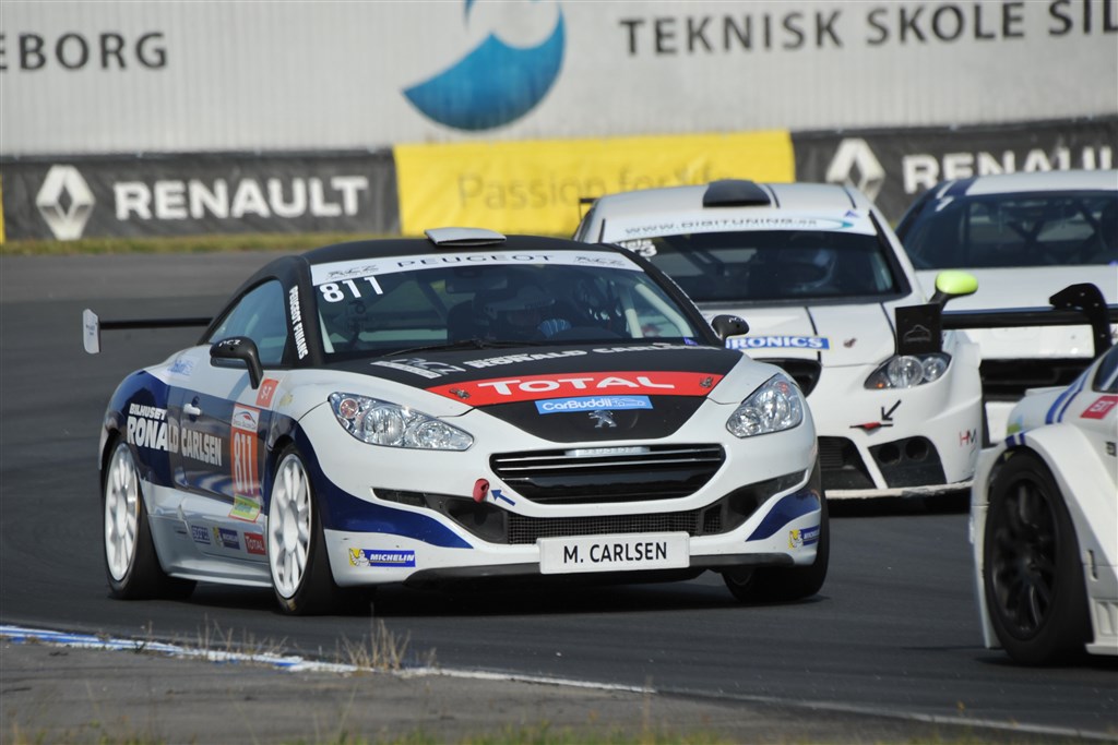 Det er i sin trofast Peugeot RCZ, Michael Carlsen kører i weekenden
(Foto: Morten Alstrup)